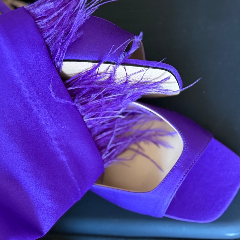 Size 9 - SHOES Ann Taylor - Vibrant Thistle - BRAND NEW IN BOX- never worn
